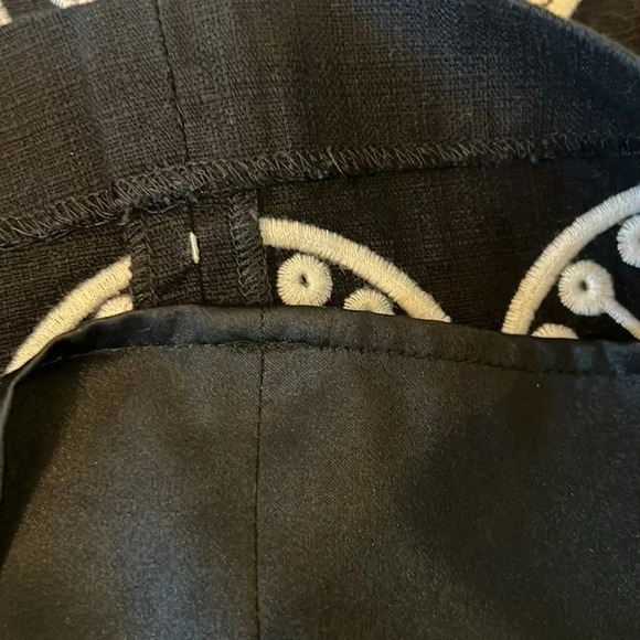 BODEN EMBROIDERED COTTON MINI SKIRT BLACK/WHITE SIZE 6P - Picture 6 of 7